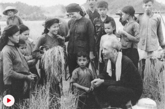 Tên người là Hồ Chí Minh