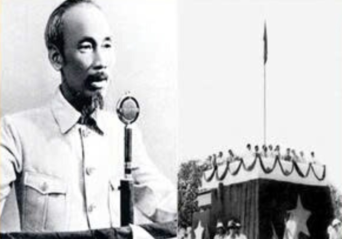 Bác Hồ đọc Tuyên ngôn Độc lập tại Quảng trường Ba Đình