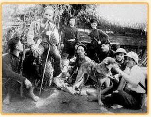 Trên đường đi công tác Đèo Khế, Thái Nguyên sang Tuyên Quang (1947)