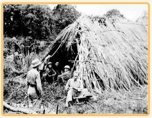 Ra mặt trận, cùng Bộ Chỉ huy Chiến dịch Biên giới trực tiếp chỉ đạo chiến dịch (1950)