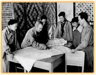 Tháng 6/1950, cùng Thường vụ Trung ương Đảng chủ trương mở chiến dịch lớn trên tuyến biên giới Việt – Trung